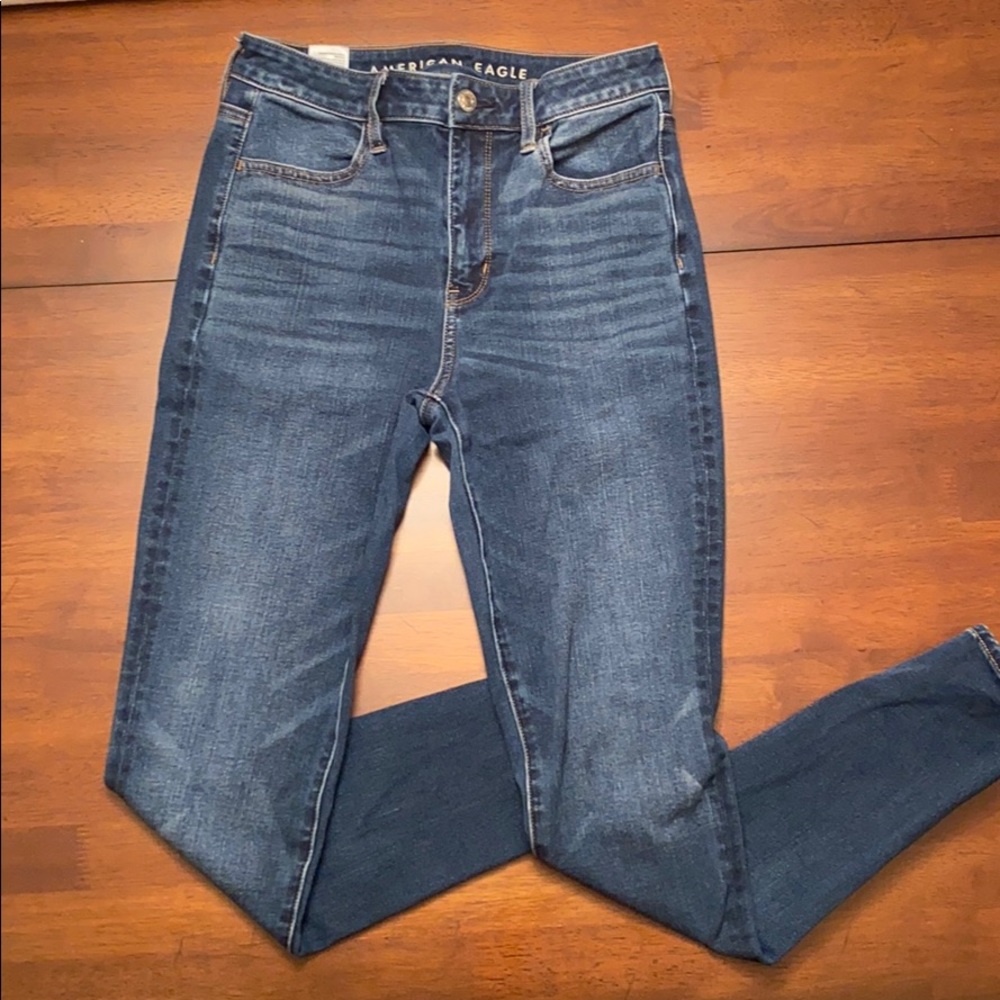Dark/ medium wash american eagle jeans